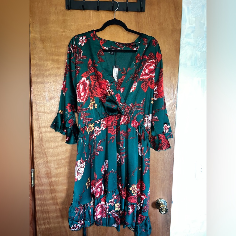 BooHoo Green Floral Formal Dress